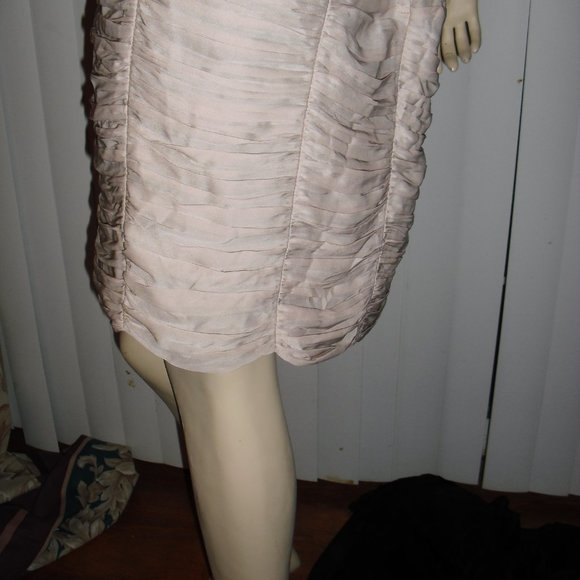 H & M party,cocktail,beige,ruched,gathered,strapless,boned for shape,bodycon - Picture 8 of 9